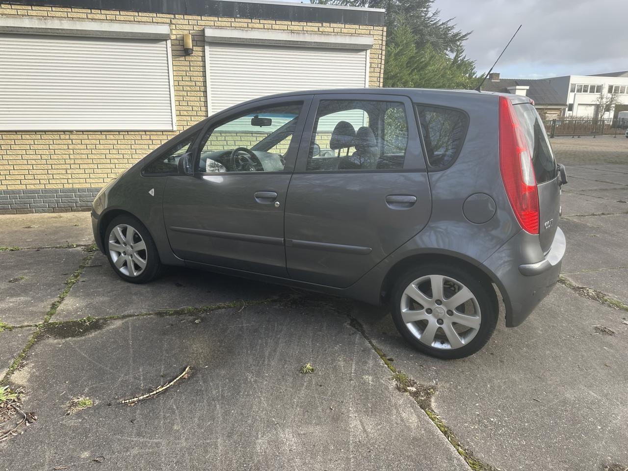 Mitsubishi colt 5 deurs