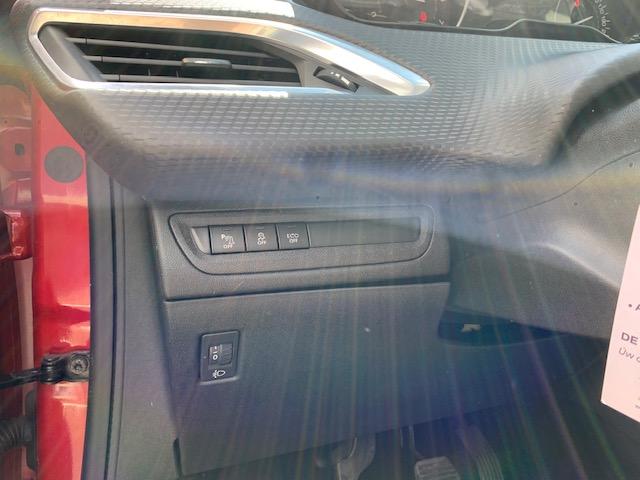 Peugeot 2008 blue lion 1.2 puretech-110pk navigatie | cruise control | airc