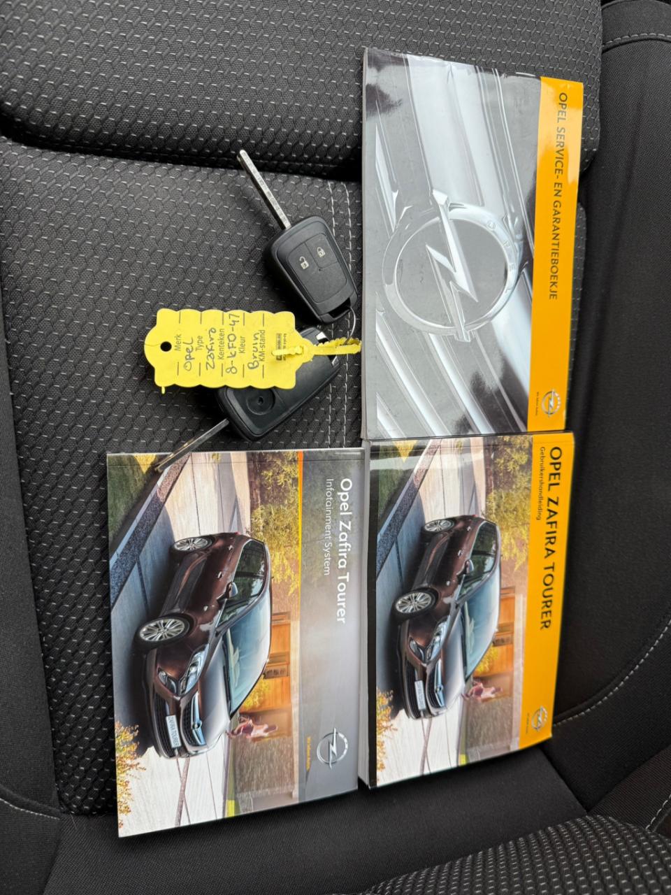 Opel Zafira tourer 1.4 cosmo 7p.