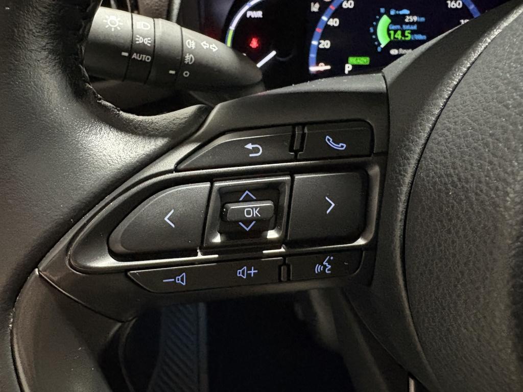 Toyota Yaris Cross 1.5 hybrid executive | 360 camera | bsm | stoelverwarmin
