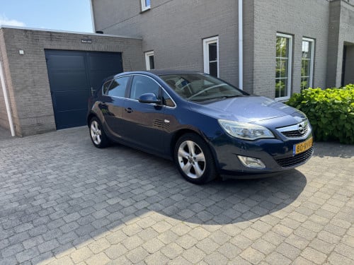 Opel Astra 1.4 Turbo, 2011