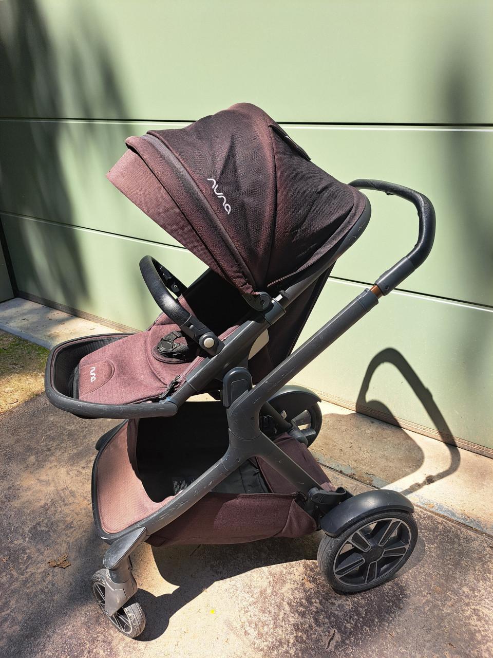 TE KOOP: Nuna kinderwagen zwart