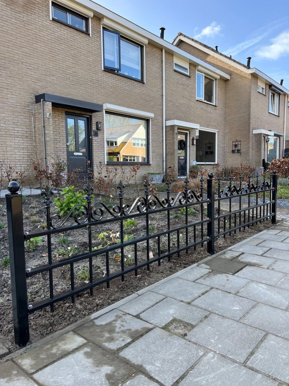 VEFRAAI UW WONING MET EEN SIER-HEKWERK OF INRIJPOORT.