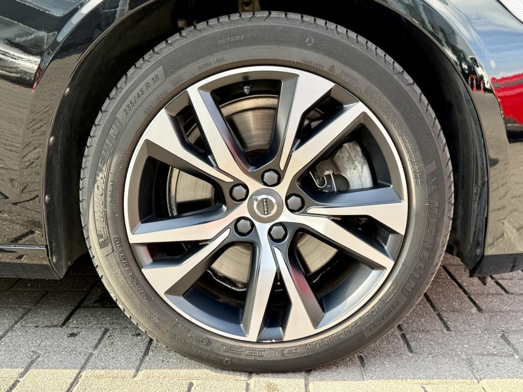 Volvo S60 t8 390pk recharge r-design| panodak| adap.cruise| trekhaak|camer