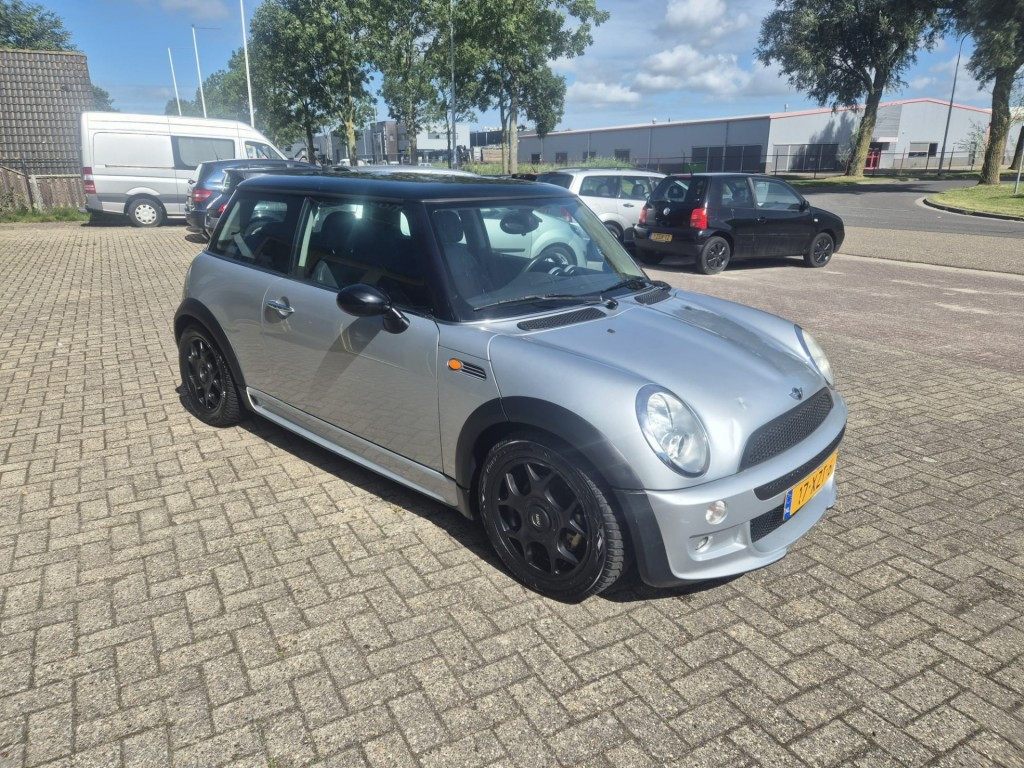 Mini Cooper 1.6i cooper pepper