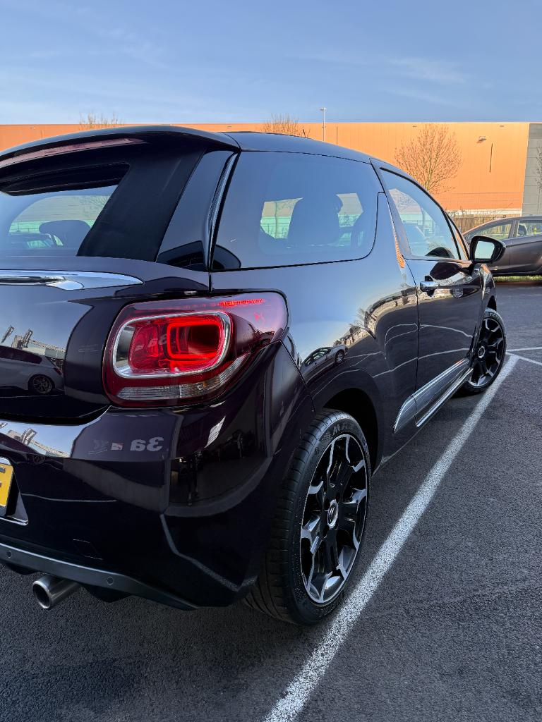 Citroen DS3 cabrio 1.2 vti - so chic