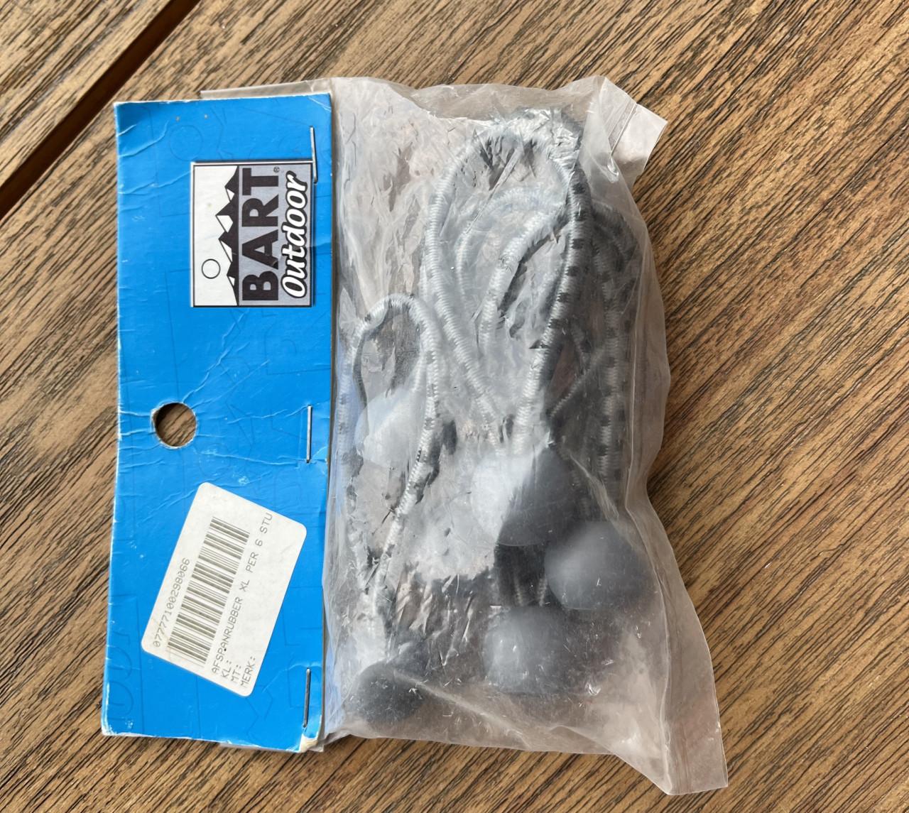 Diverse kleinmateriaal voor de kampeerder