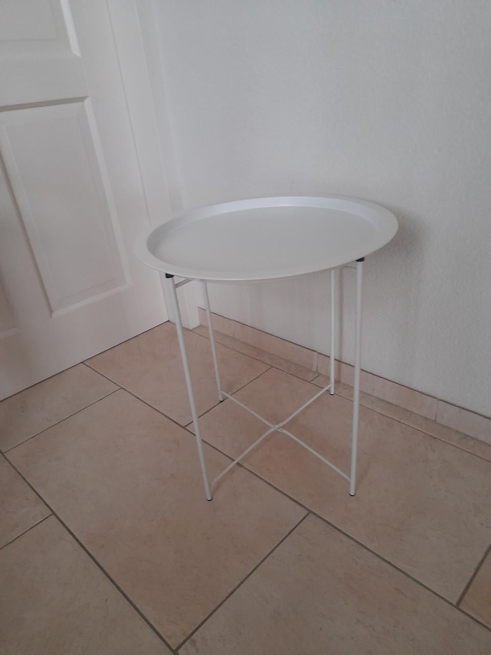 Leuk bijzet tafeltje (in goede nette staat ) 47 doorsnede x 51H