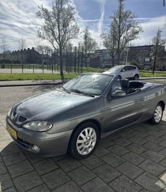 Renault Megane 1,4i cabrio softdak APK 05/2025 tuning