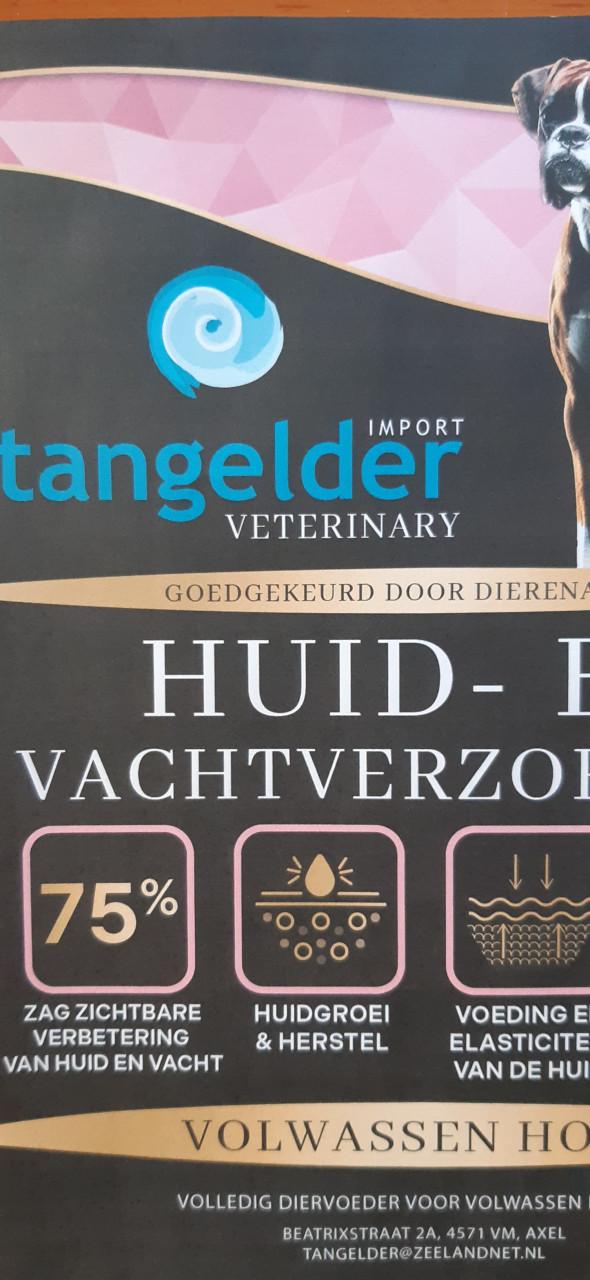 DIERENVOEDERS EN STROOISEL