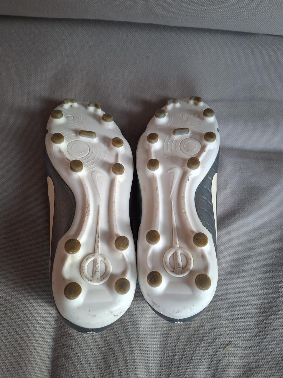 Voetbalschoenen maat 36.5