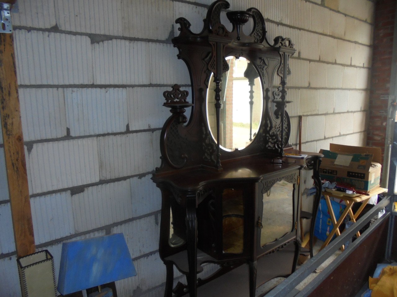 Antieke Queen Anne kast