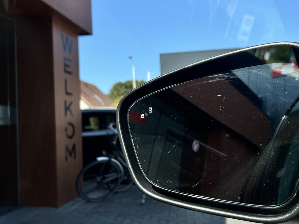 Ford Kuga 2.5 phev vignale | camera | trekhaak | panorama dak | apple/ andr