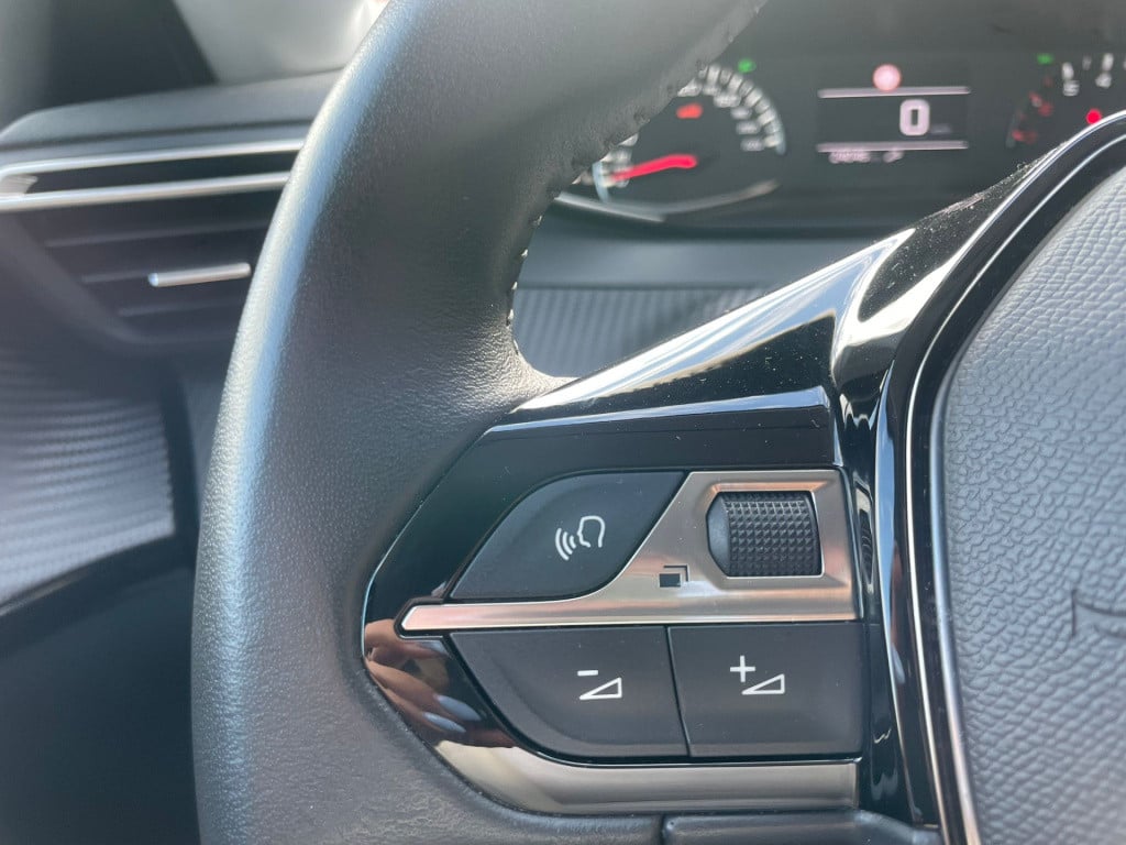 Peugeot 208 1.2 puretech allure