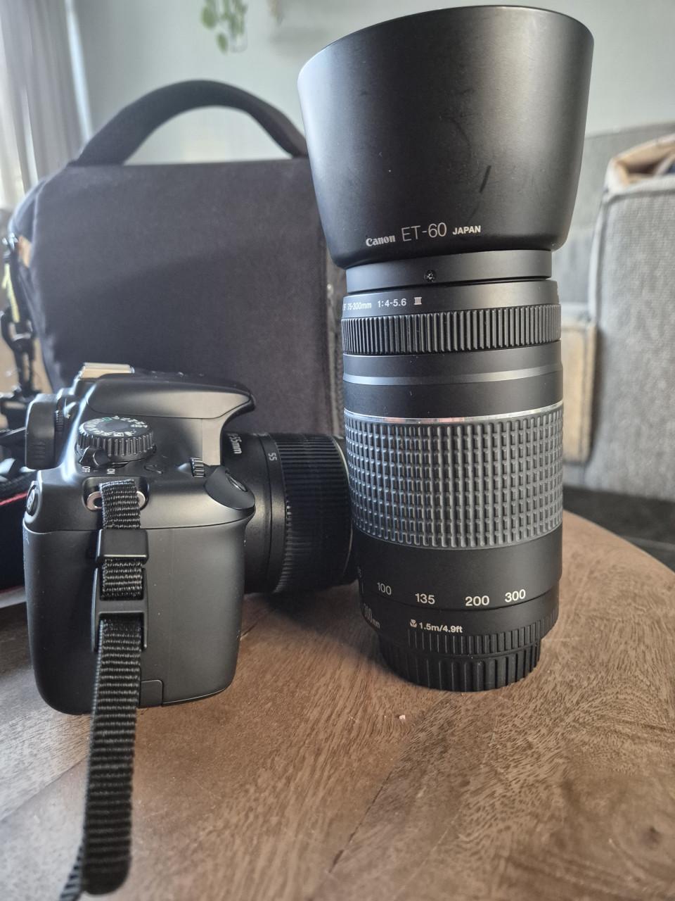 Canon EOS 1100D + extra lens en tas