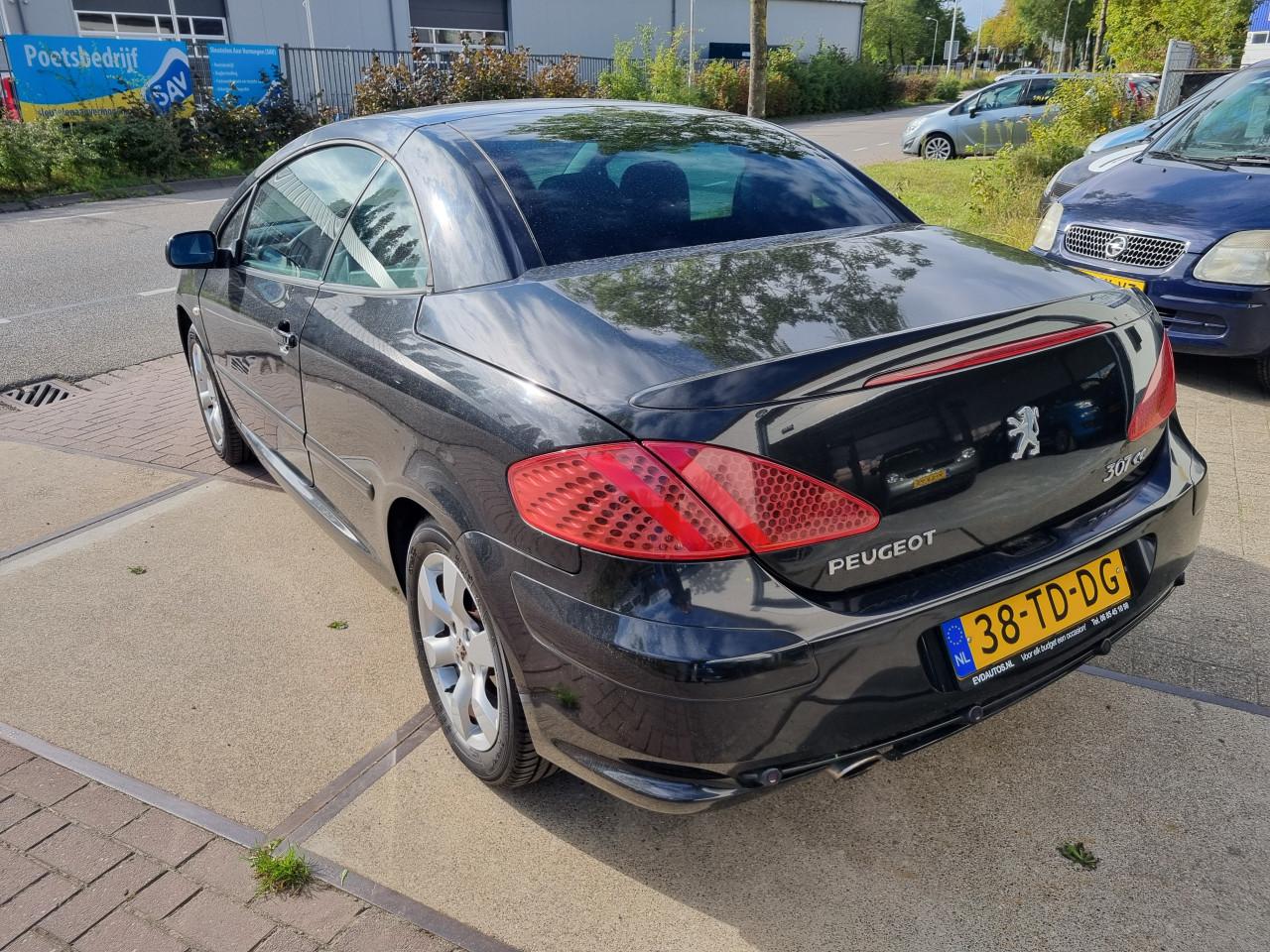 Peugeot 307 CC 2.0-16V Oxygo | Luxe uitvoering!