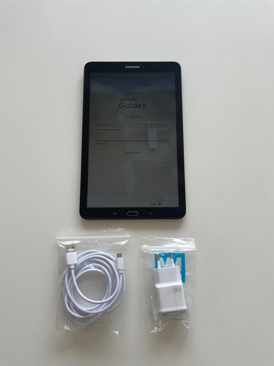 Samsung Galaxy Tab E 64GB Zwart - in Nieuwstaat