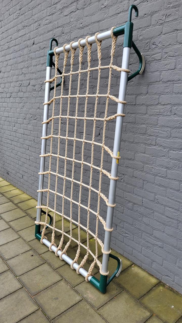 Klimrek met touwwerk