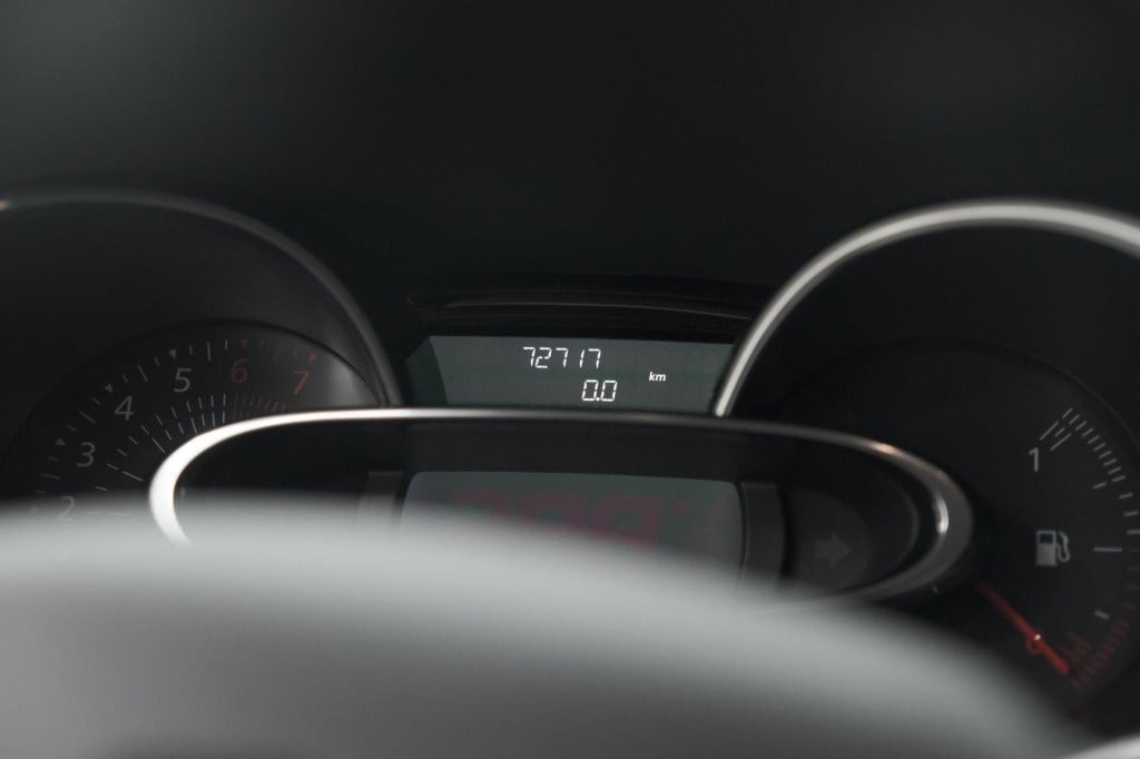 Renault Clio estate tce 90 intens | trekhaak | navigatie | parkeersensoren 