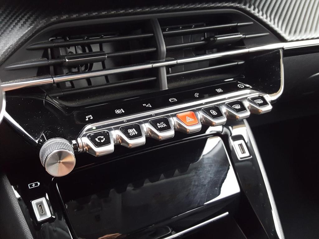 Peugeot 208 1.2 puretech 100pk allure pack navigatie | apple carplay & andr