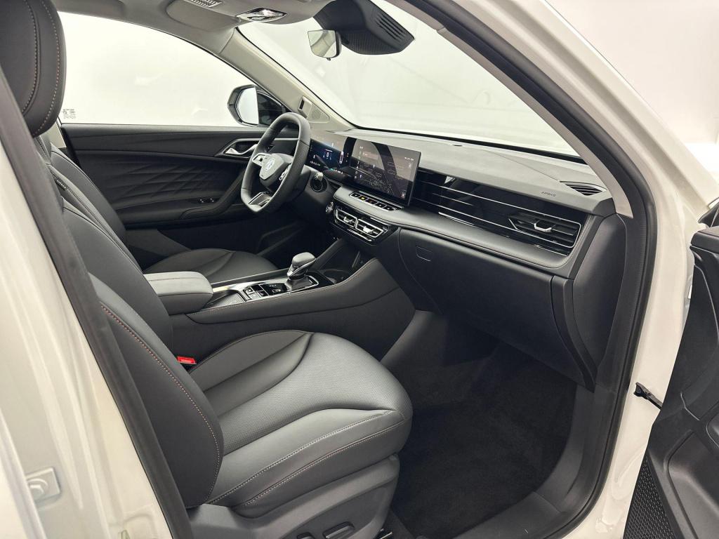 MG Hs mg phev 1.5 luxury madness deal edition