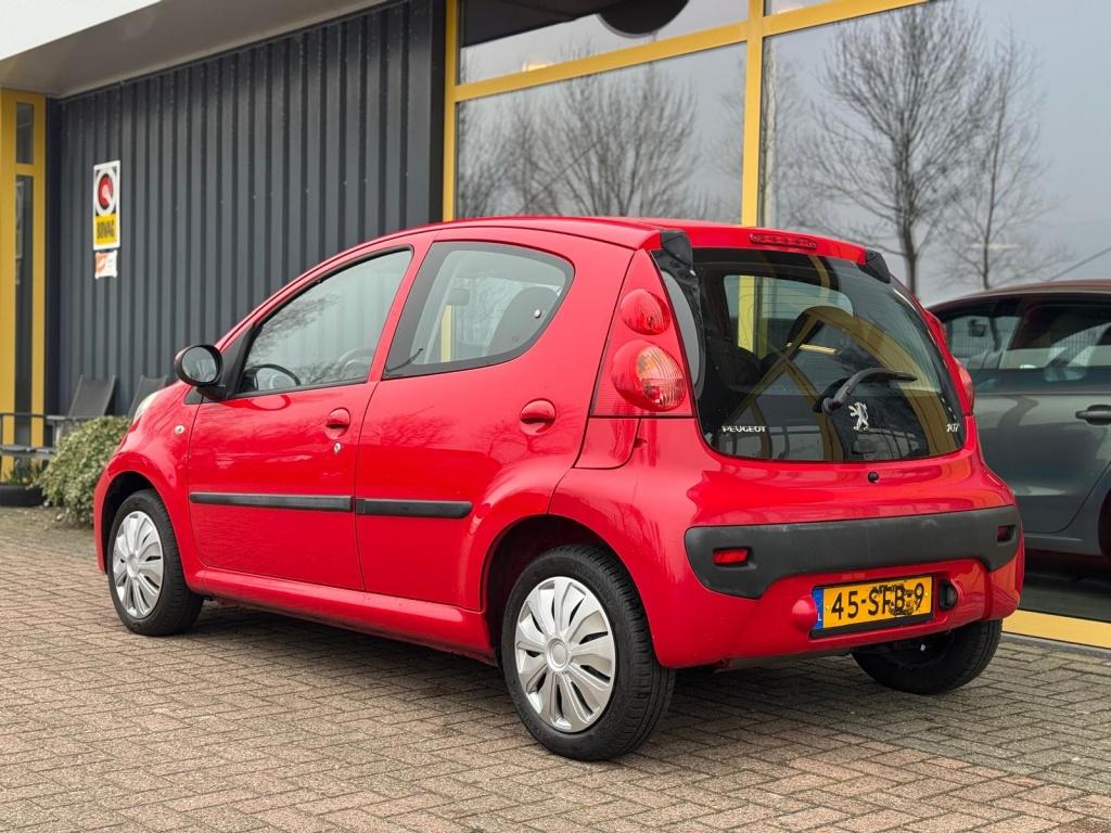 Peugeot 107 1.0-12v xs