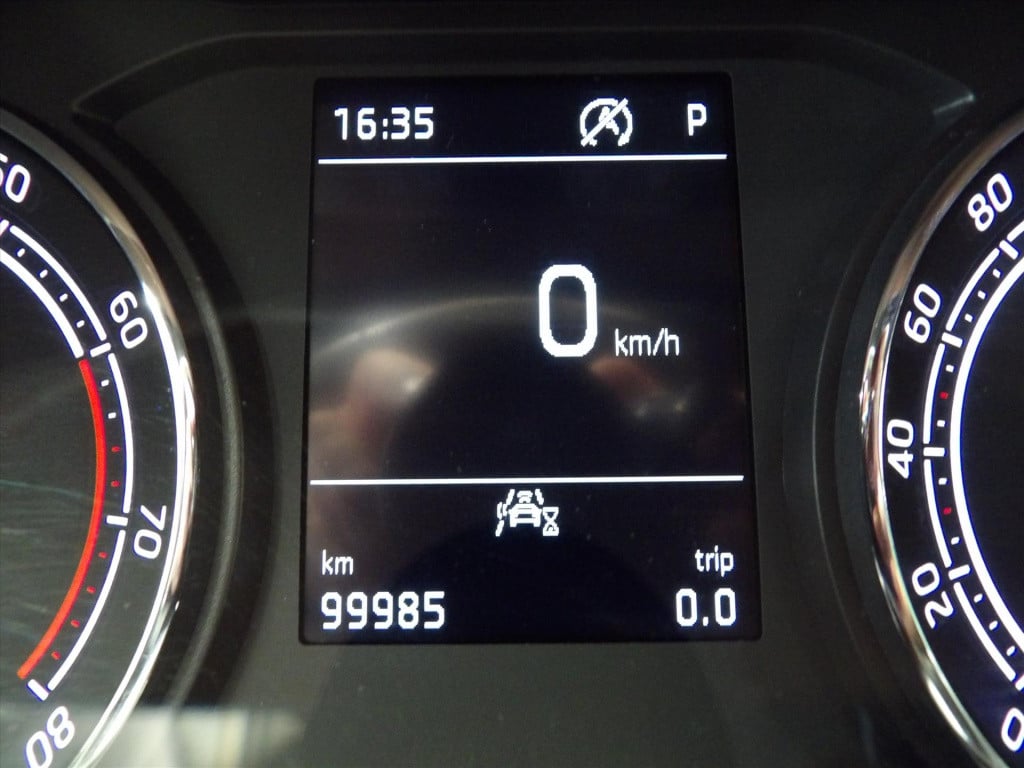 Skoda Kamiq 1.0 tsi greentech 110pk dsg-7 sport business