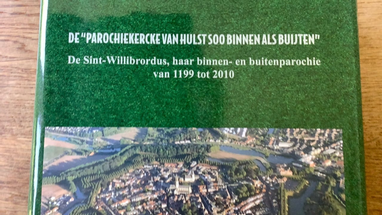 De parochiekercke van hulst soo binnen als buijten