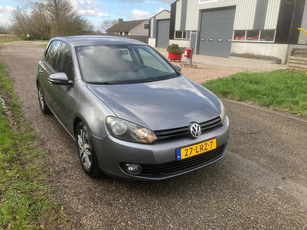 Volkswagen Golf 1.2Tsi