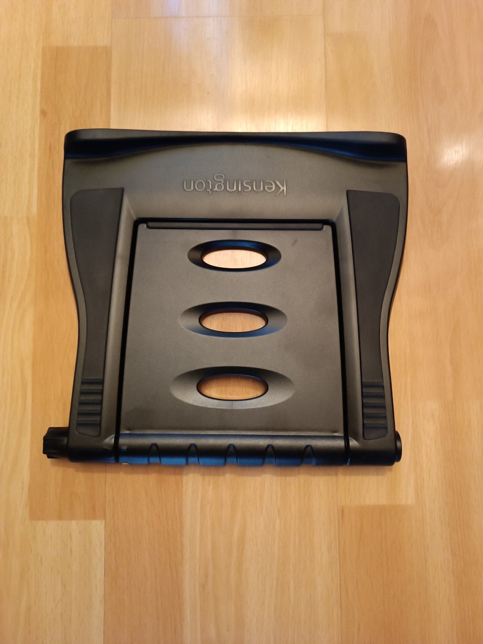 Kensington laptop stand