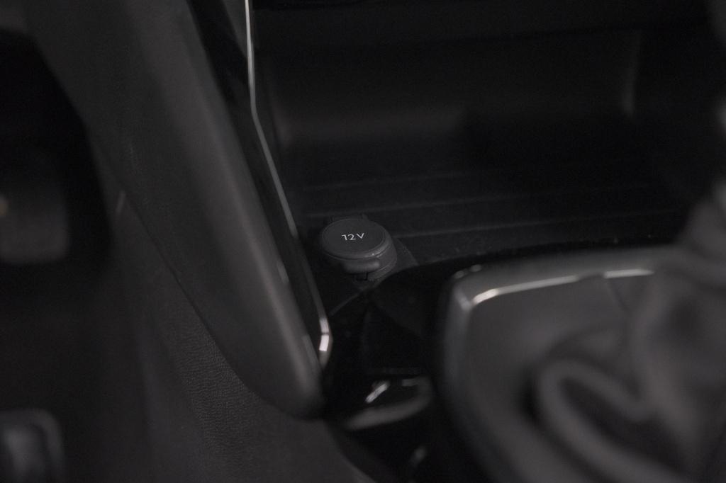 Peugeot 208 puretech 100 allure | apple carplay | parkeersensoren | climate