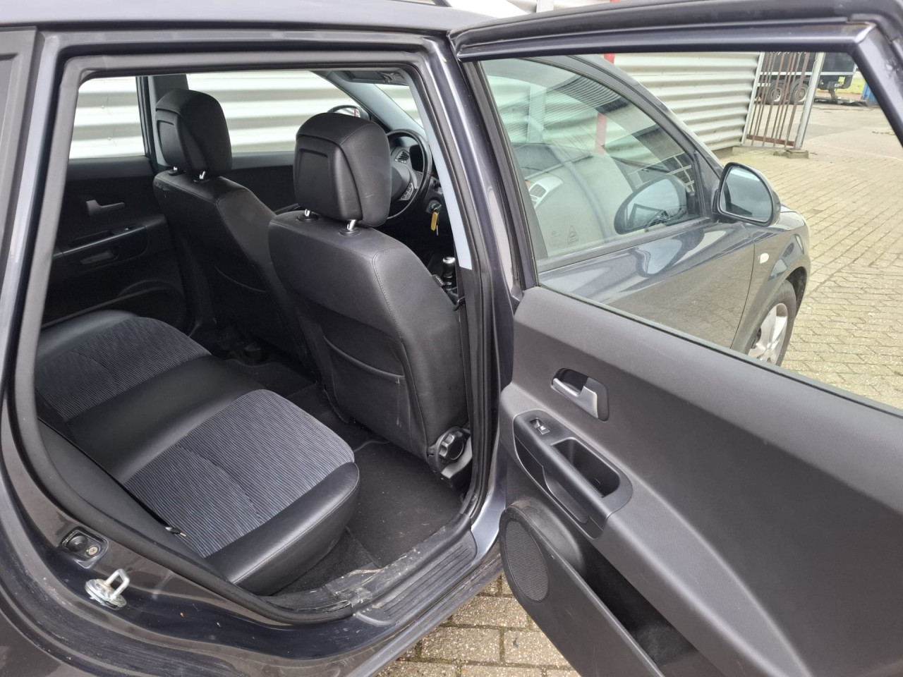 Kia cee'd Sporty Wagon 1.6 Business Edition