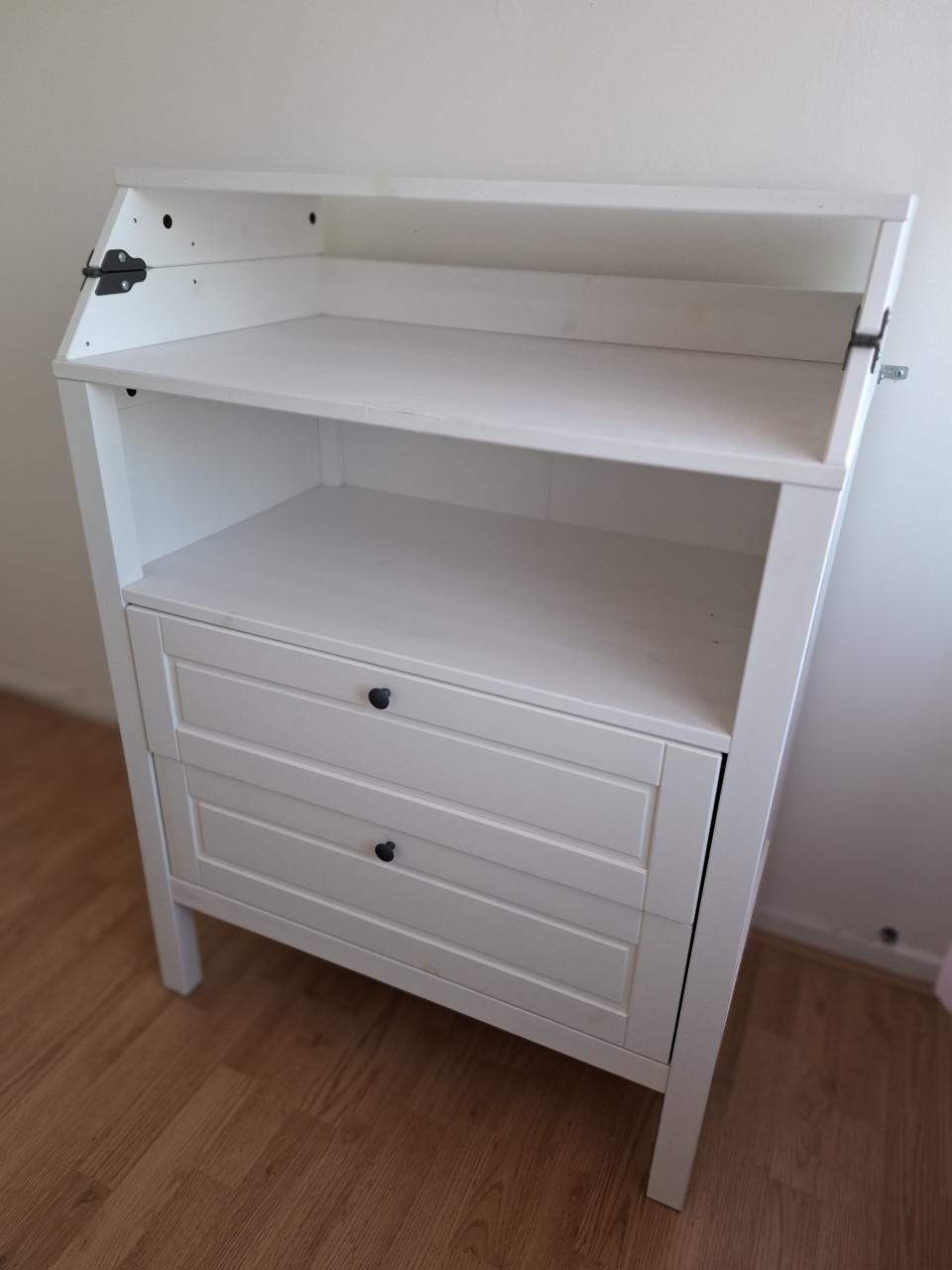 Ikea sundvik commode wit