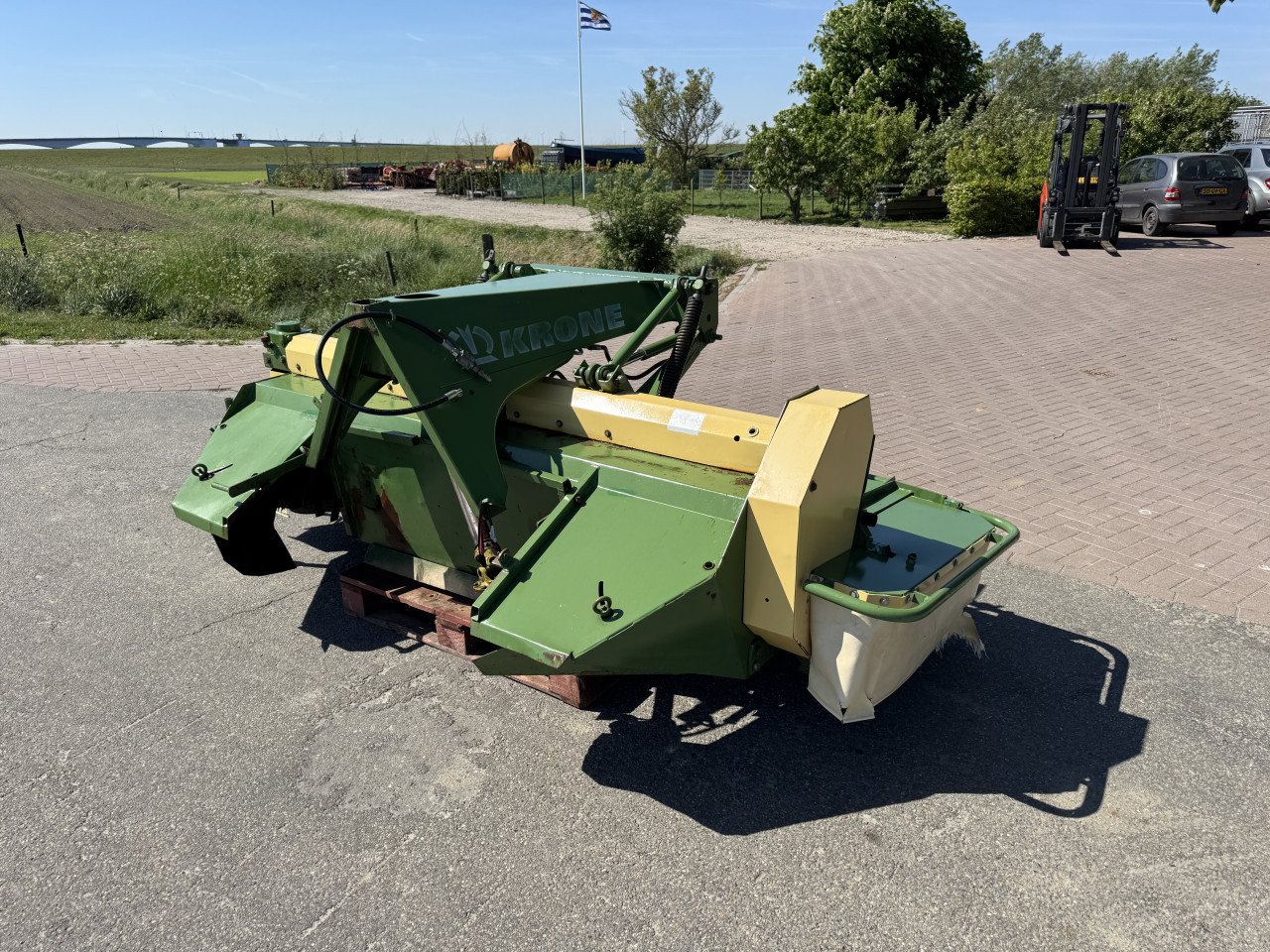 Krone Frontmaaier met kneuzer
