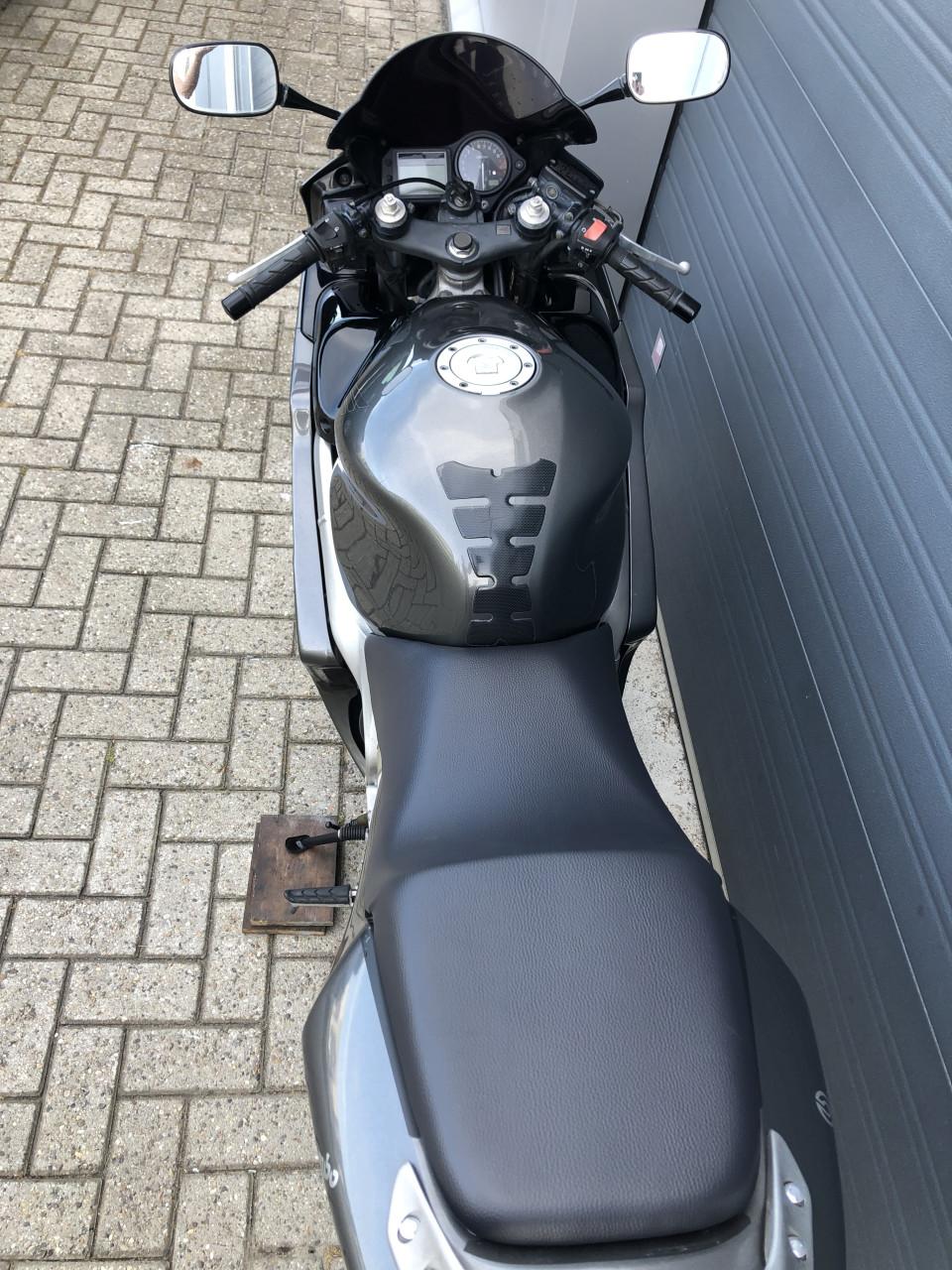 ***VERKOCHT*** Honda CBR600 uit 2003, sportdemper €2450.-