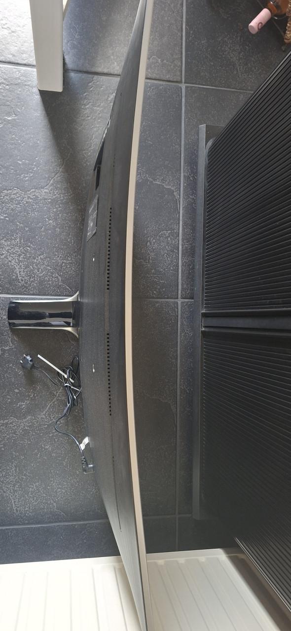 Tv Samsung (smart)curved,43inch,zgan,109cm€199