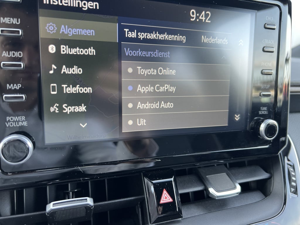 Toyota Corolla Touring Sports 1.8 hybrid trek