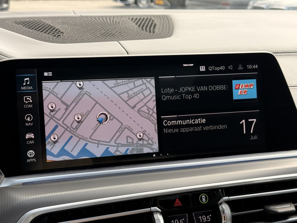 BMW X5 xdrive45e high executive | pano | sky lounge | stoelventilatie | luc
