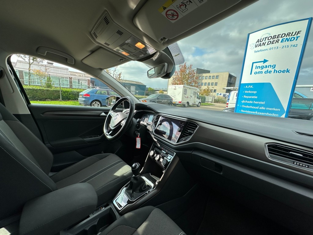 Volkswagen T-roc 1.0 tsi style 1e eigenaar carplay dab+ pdc v+a