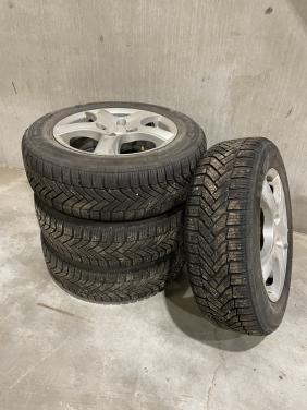 Winterbanden met velg 185/65 R15