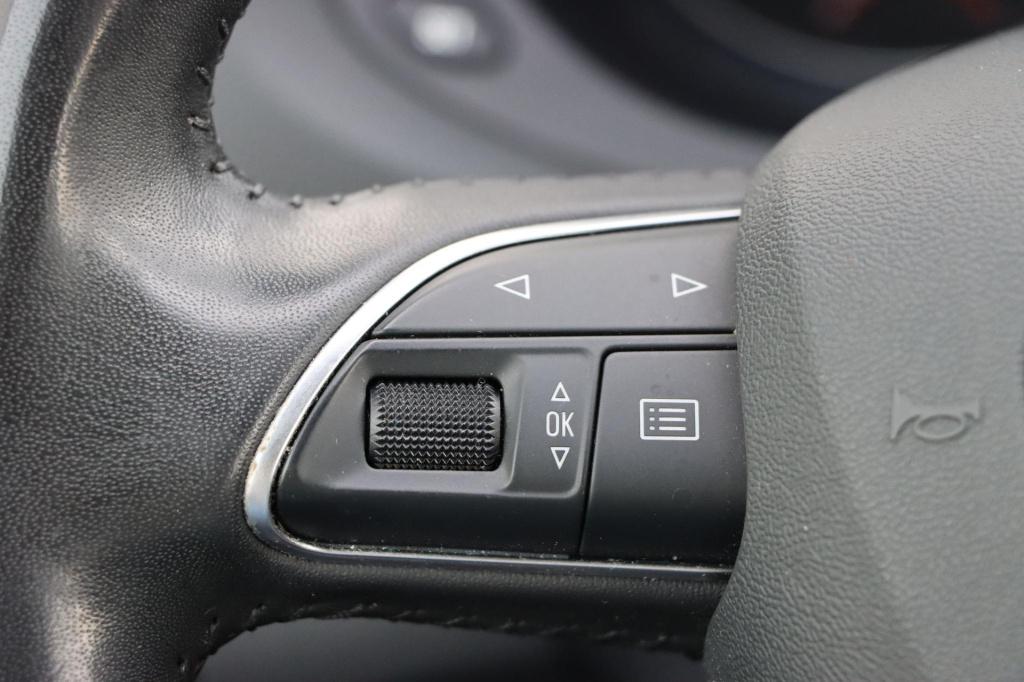 Audi Q3 1.4 tfsi pro line | navi | sensoren | cruise control