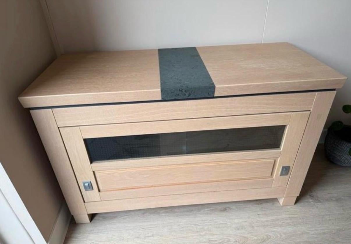 Eikenhouten tv meubel | gratis