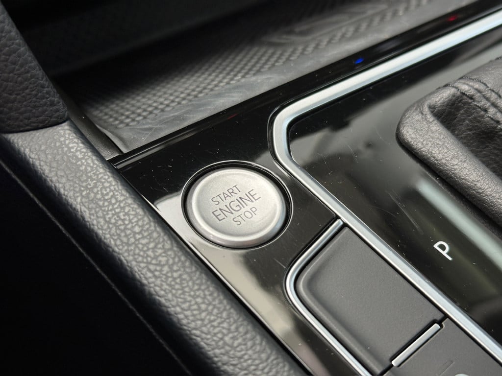Volkswagen Passat variant 1.5 tsi 150pk dsg business | ergo stoel | camera 