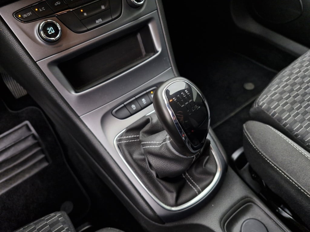 Opel Astra 1.2 edition