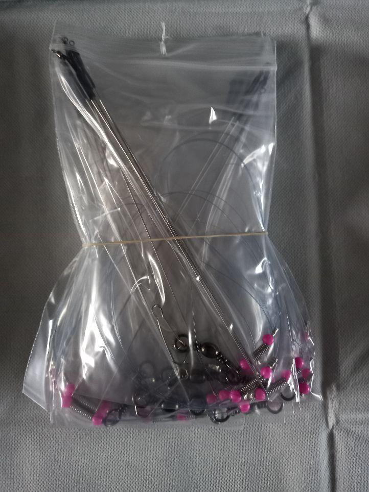 Onderlijnen met verenstaal afhouders .