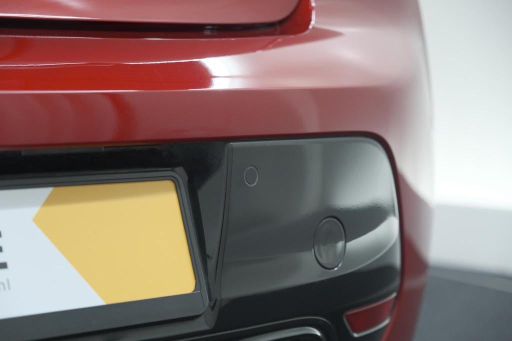 Peugeot 208 1.2 puretech 130 gt | alcantara pack | panoramadak | dodehoekde