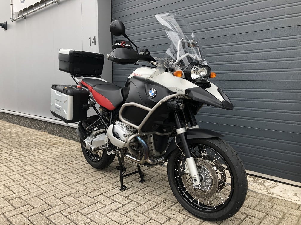 Puntgave BMW R1200GS Adventure uit 2007 met 63dkm, rijklaar €6950,-