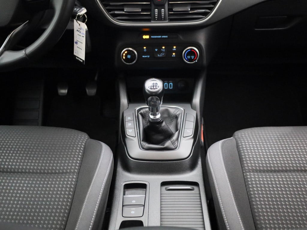 Ford Focus wagon 1.0 ecoboost hybrid trend edition business | navigatie | a