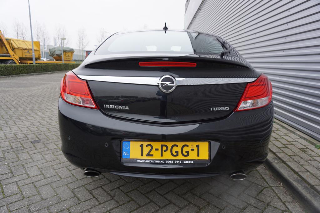Opel Insignia 1.6 t sport climate / navi / cruise / leder / parkeers. / sto