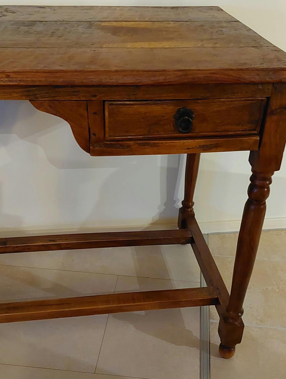 Antiek massief houten bureau of hal-tafel